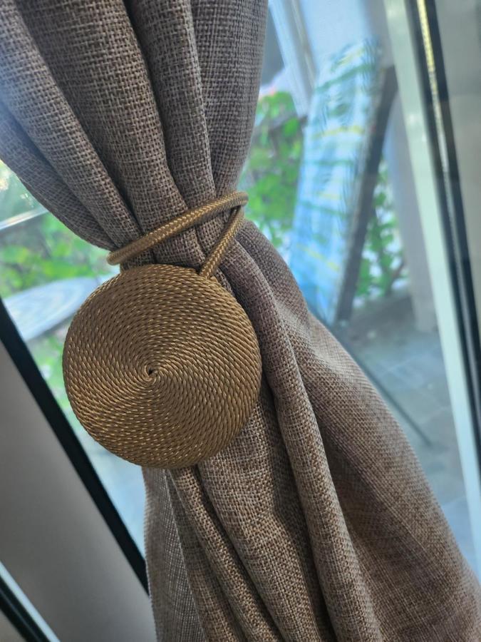Small Luxury Apartment อานาวีซอส ภายนอก รูปภาพ